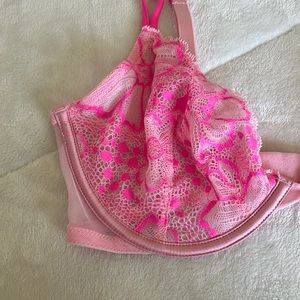 Victoria’s Secret Lace Bra!